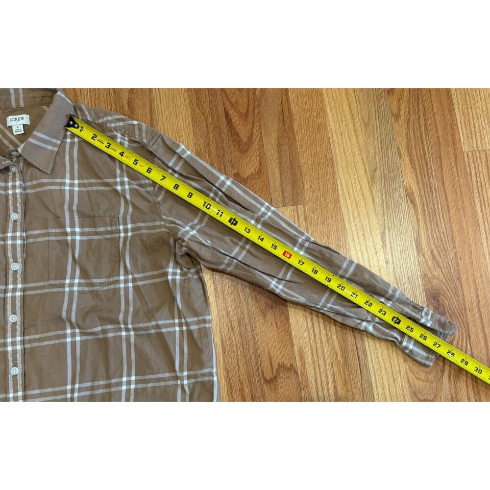 J.Crew Shirt Women's Large Flannel Tan Khaki Plaid Button Up Pocket 100% Cotton - Picture 5 of 8